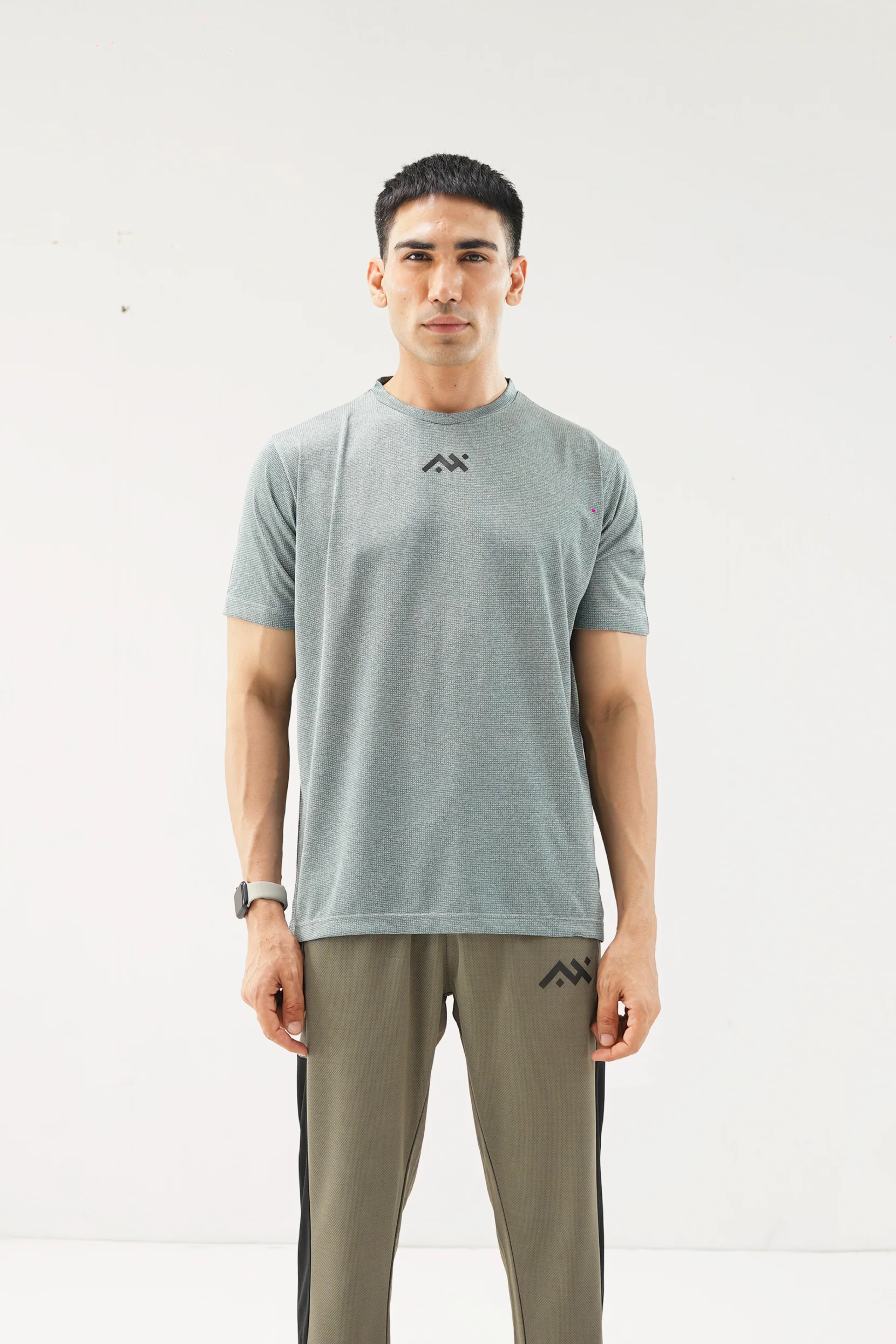 Men | COLLECTION  | TOP