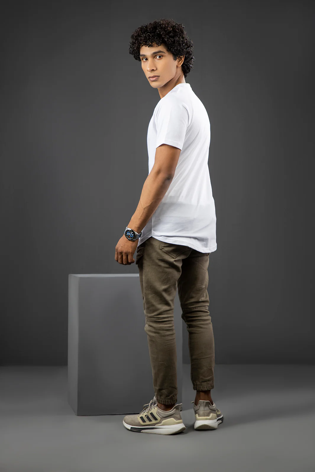 Chief Shiny White Shirt - Image 4